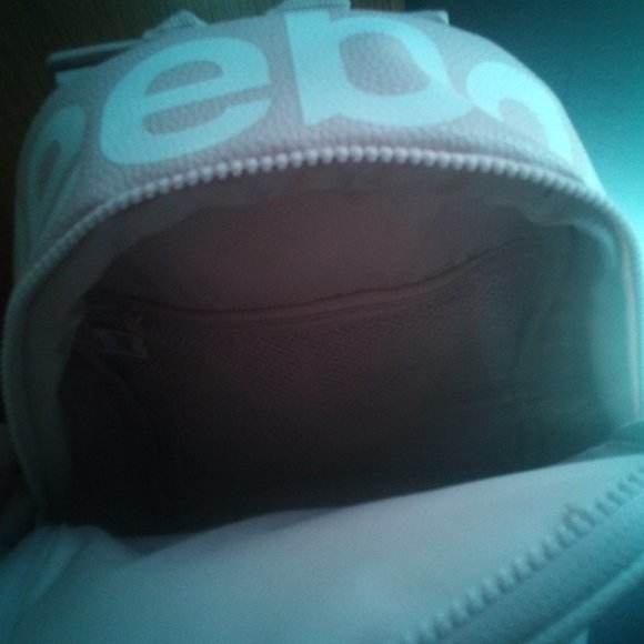 Pink Reebok mini backpack - Picture 2 of 4